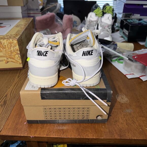 Size 10 - Nike Off-White x Dunk Low Lot 49 of 50 main image 4